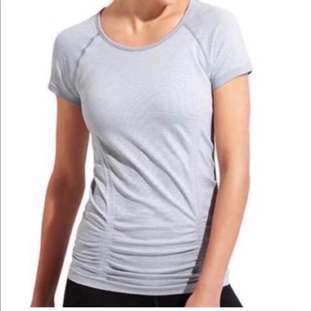 Athleta “Fast Track” scrunched tee